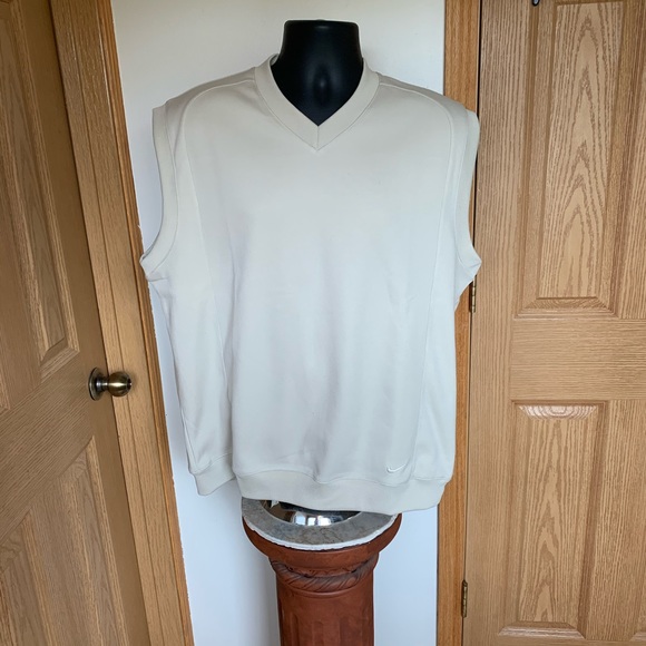 Nike Other - Men’s Nike Golf Pull Over V Neck Vest